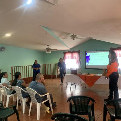 Charla A Comunidades Eficiencia Energetica